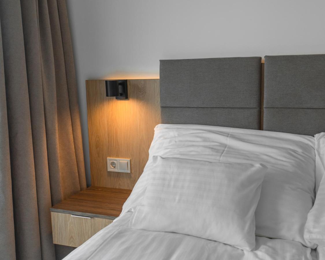 Aparthotel H55 à Balatonlelle Extérieur photo