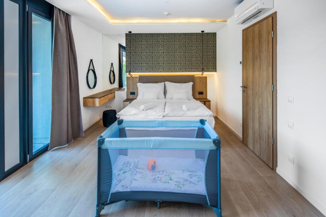 Aparthotel H55 à Balatonlelle Extérieur photo