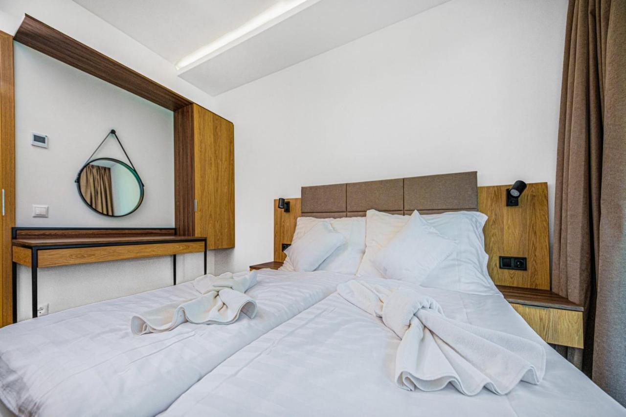 Aparthotel H55 à Balatonlelle Extérieur photo
